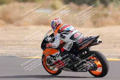 media/Sep-11-2022-SoCal Trackdays (Sun) [[81b7e951af]]/Turn 9 (930am)/